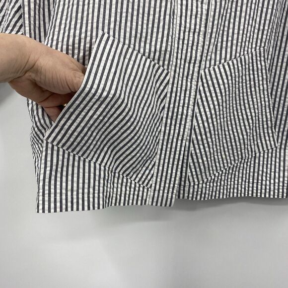 Gray Striped Women’s Shacket - Picture 6 of 12